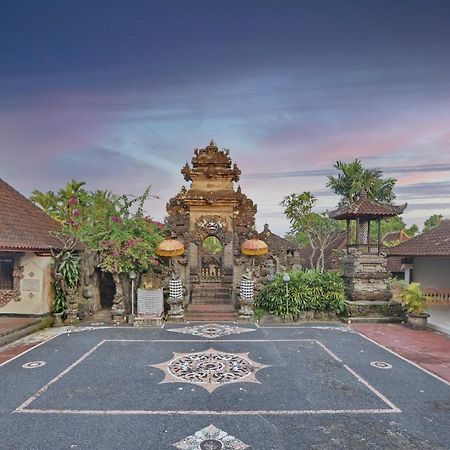 Dewi Sinta Hotel&Restaurant By WizZeLa Tanah Lot Exterior foto