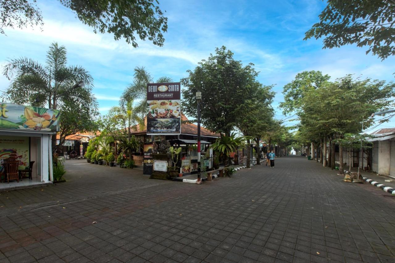 Dewi Sinta Hotel&Restaurant By WizZeLa Tanah Lot Exterior foto