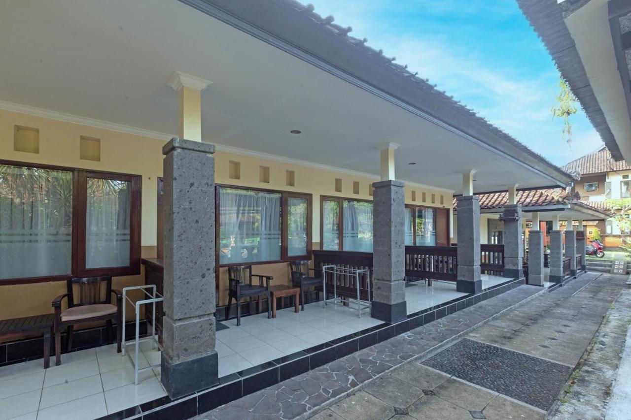 Dewi Sinta Hotel&Restaurant By WizZeLa Tanah Lot Exterior foto