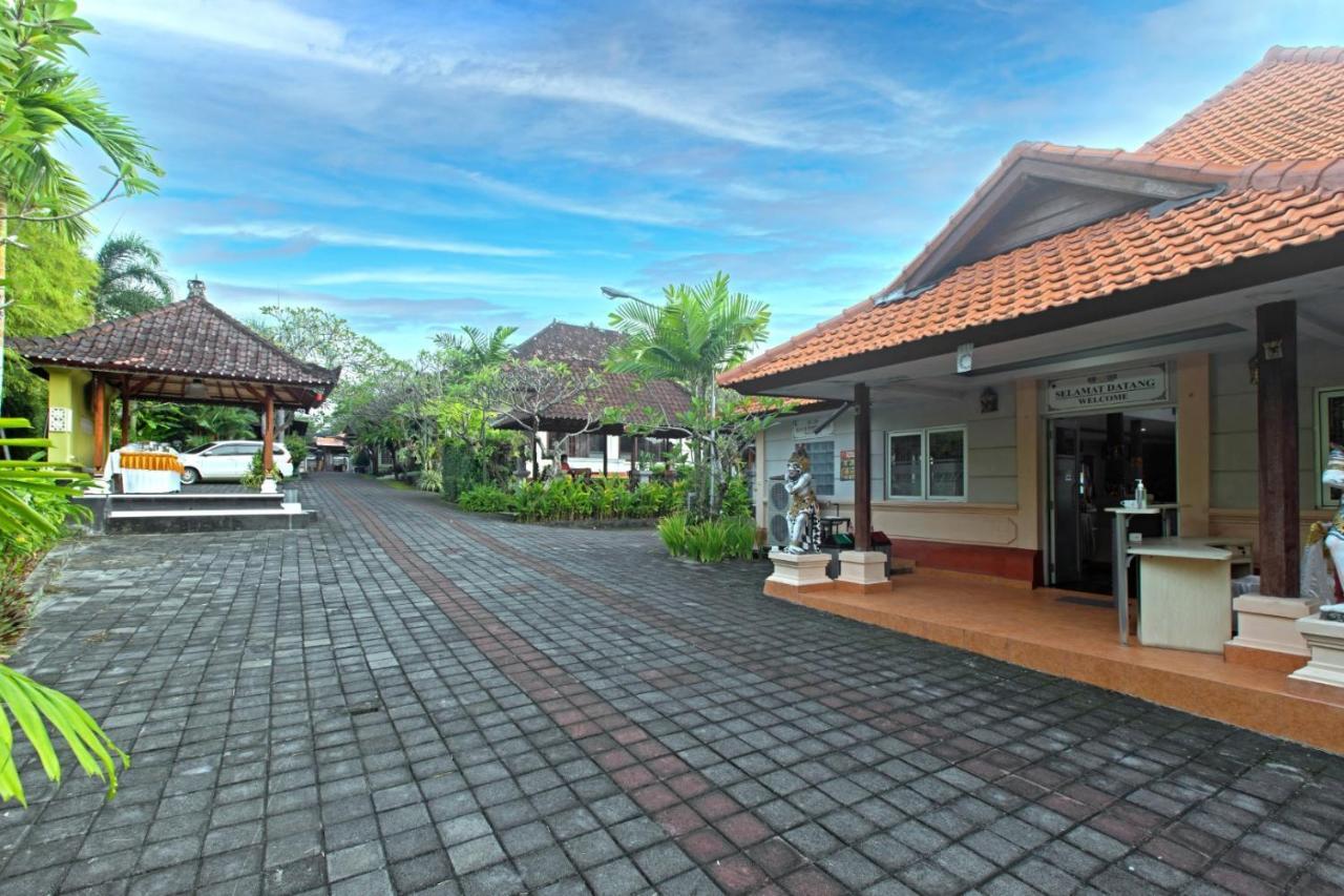 Dewi Sinta Hotel&Restaurant By WizZeLa Tanah Lot Exterior foto