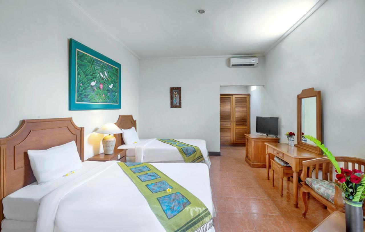 Dewi Sinta Hotel&Restaurant By WizZeLa Tanah Lot Exterior foto